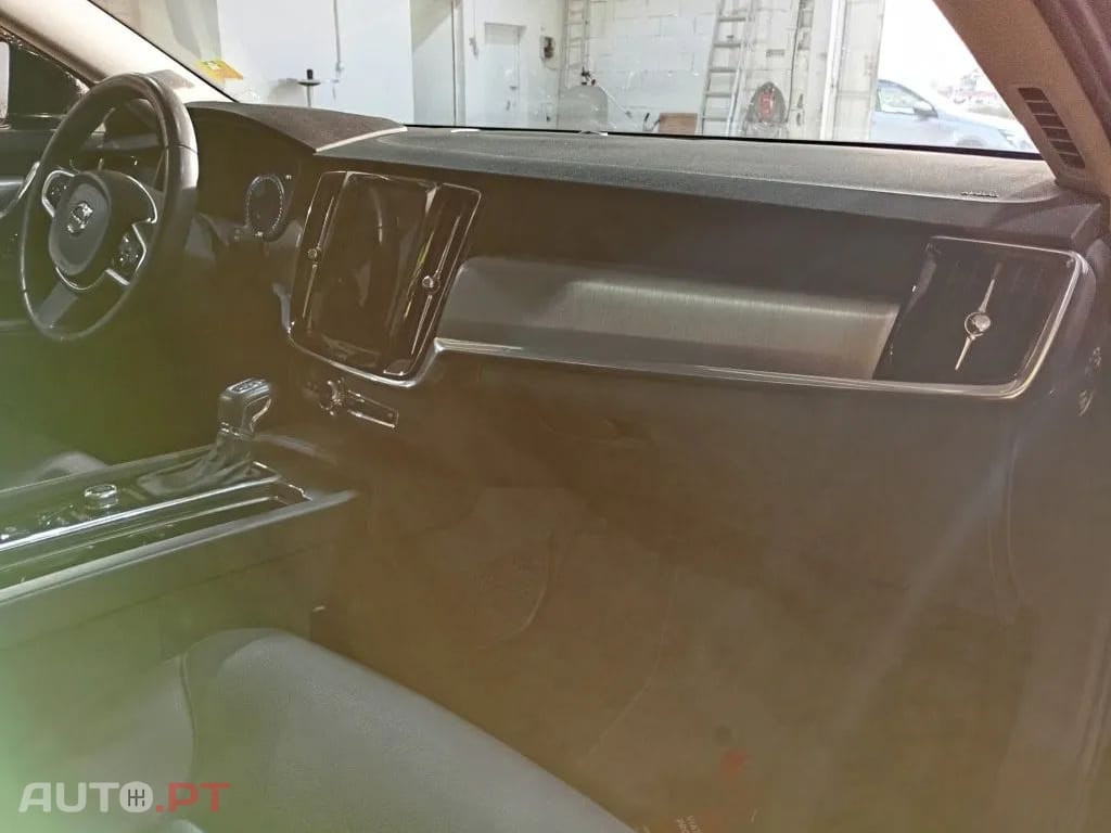 Volvo V90 2.0 D4 Momentum Plus Geartronic