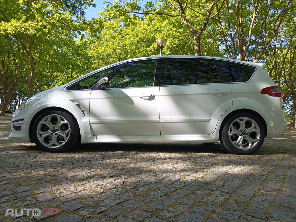 Ford S-Max Titanium X
