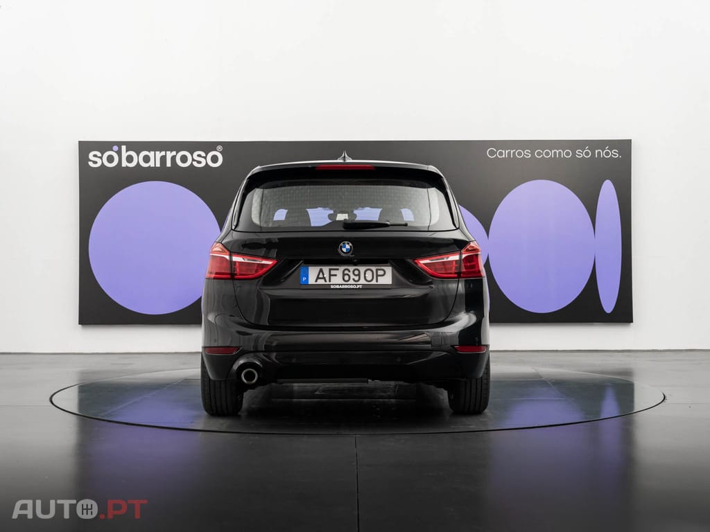 BMW 216 d Auto