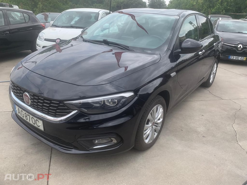 Fiat Tipo SEDAN