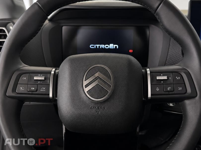 Citroen e-C4 136 PLUS