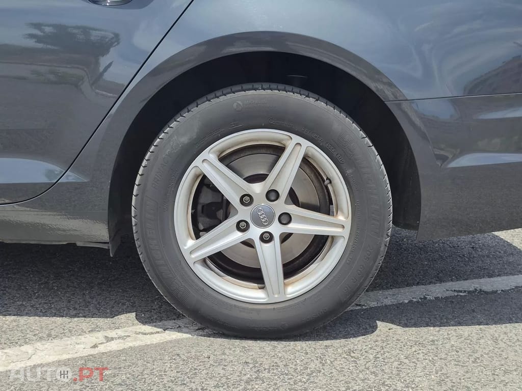 Audi A4 2.0 TDI Advance