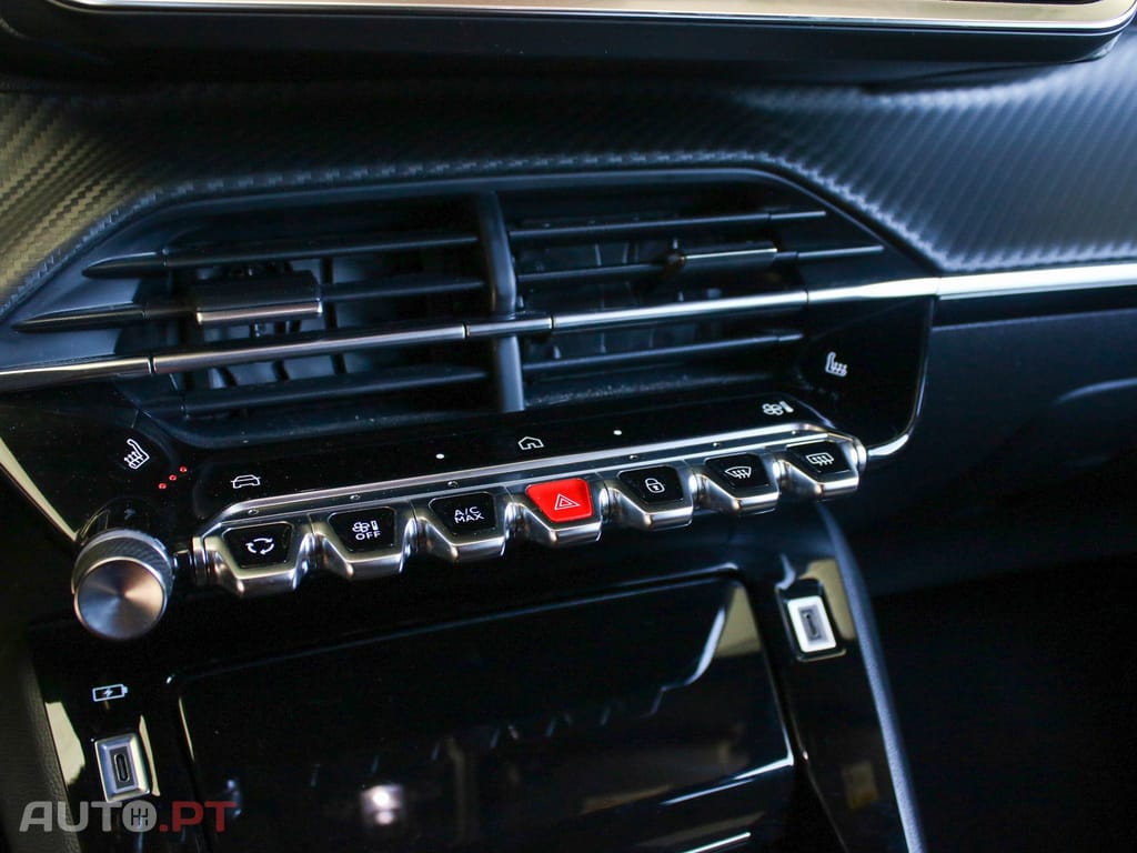 Peugeot 2008 PureTech 100 Allure
