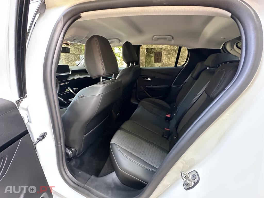 Peugeot 208 1.5 BlueHDi Allure Pack