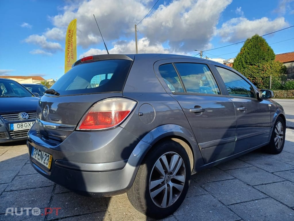 Opel Astra 1.4 Cosmo