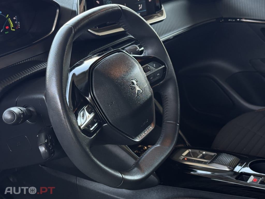 Peugeot E-208 50 kWh Allure