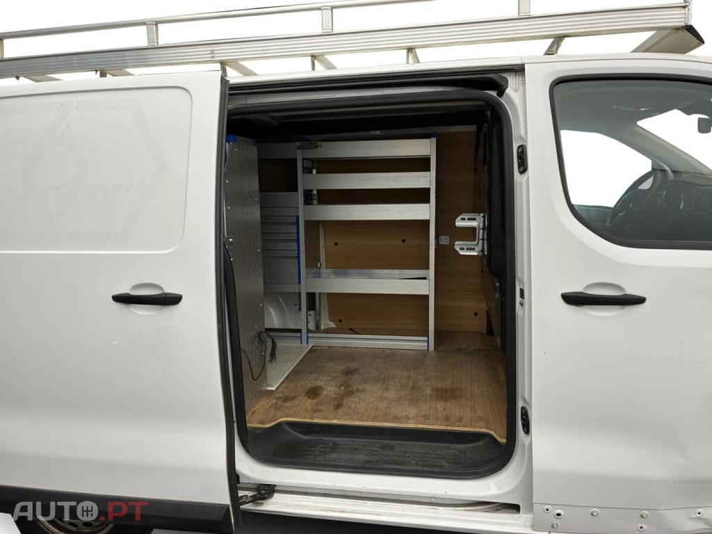Peugeot Expert 2.0 BlueHDi Long Asphalt