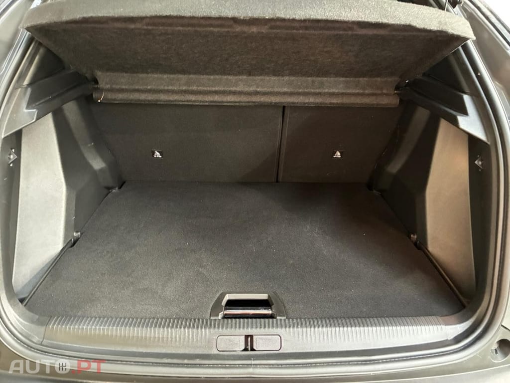 Peugeot 2008 1.2 PureTech GT EAT8