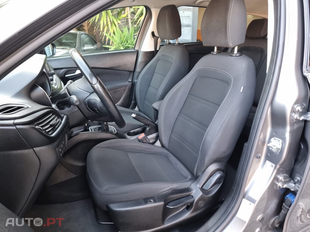 Fiat Tipo 1.3 M-Jet Lounge