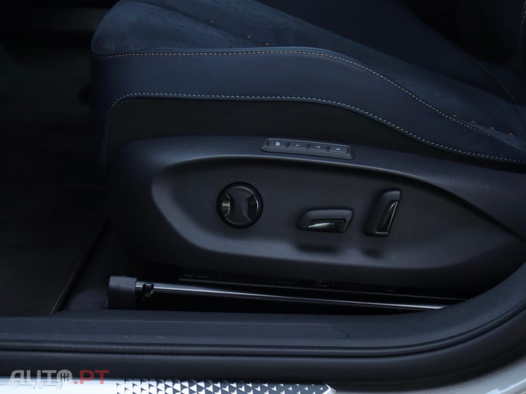 Cupra Tavascan 77 kWh Adrenaline