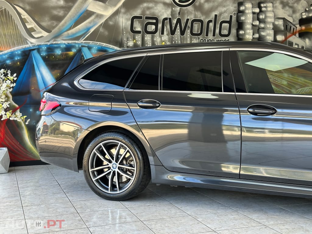 BMW 530 e Pack Desportivo M