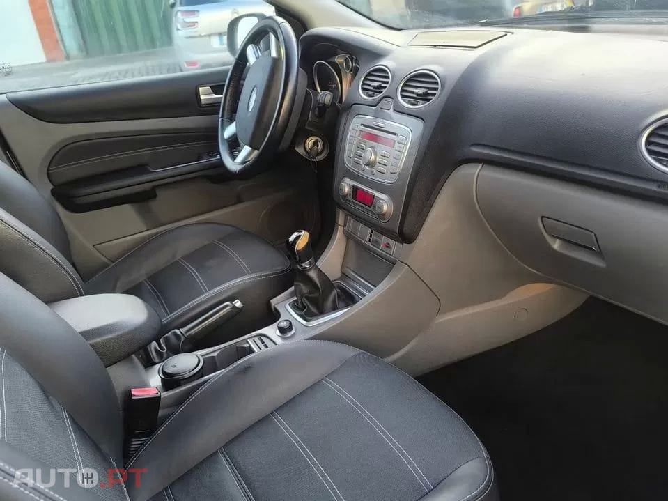 Ford Focus SW 1.6 TDCi Titanium 17