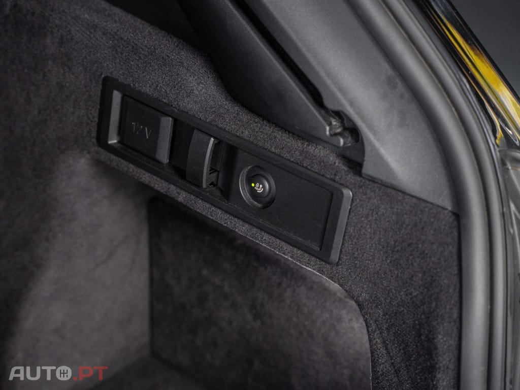 BMW 320 e Touring Auto