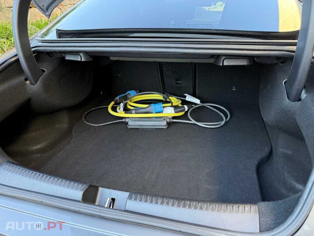 Mercedes-Benz CLA 250 e AMG Line