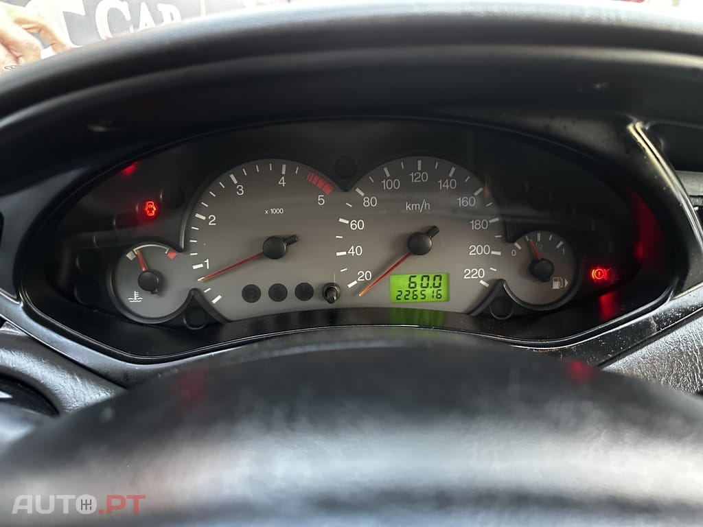 Ford Focus 1.8 TDdi Ghia
