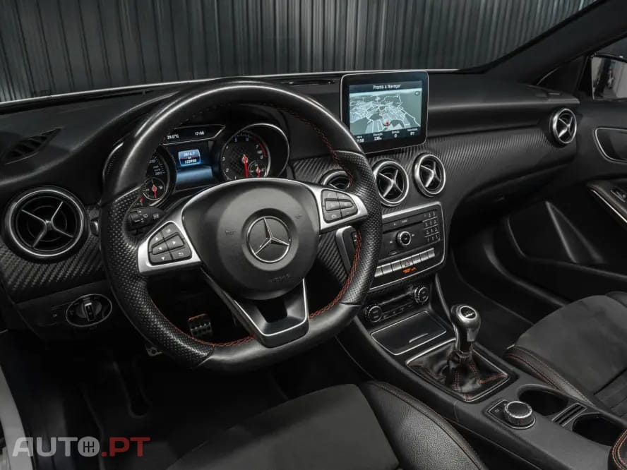 Mercedes-Benz A 180 AMG Line