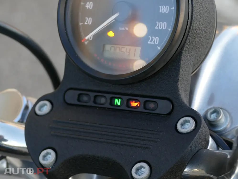 Harley Davidson 883 L SUPERLOW