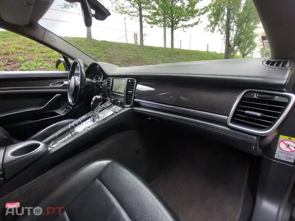 Porsche Panamera Platinum Edition