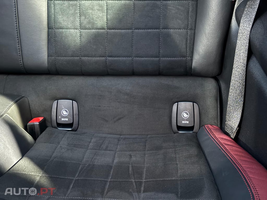 MINI Cooper John Cooper Works Plus Auto Desportiva
