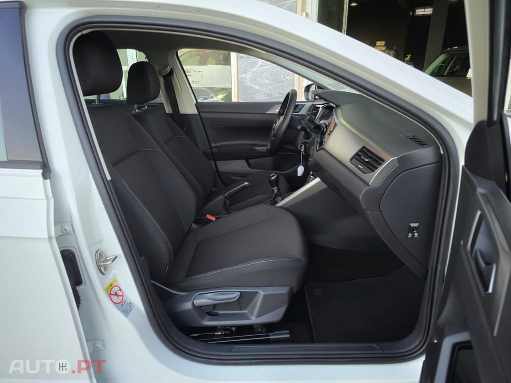 Volkswagen Polo 1.0 Confortline Nav