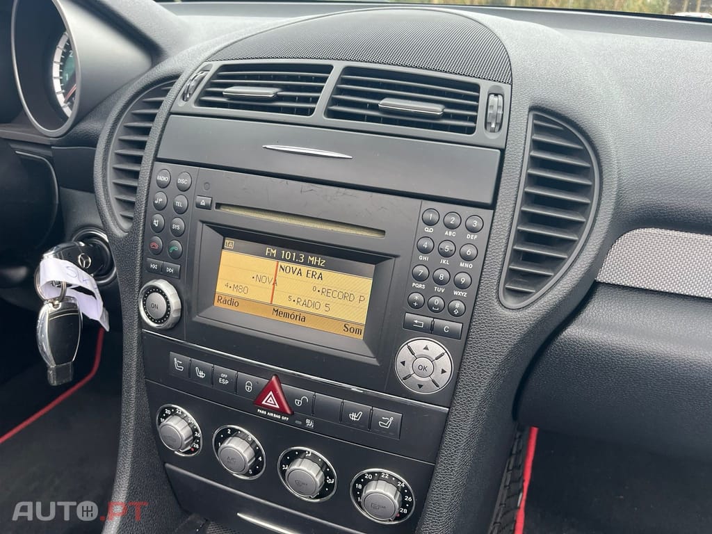 Mercedes-Benz SLK 200 Outro