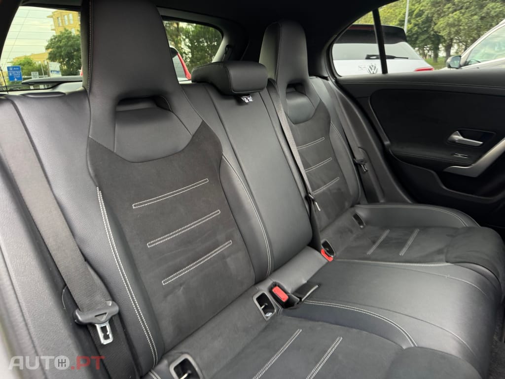 Mercedes-Benz A 250 e AMG Line