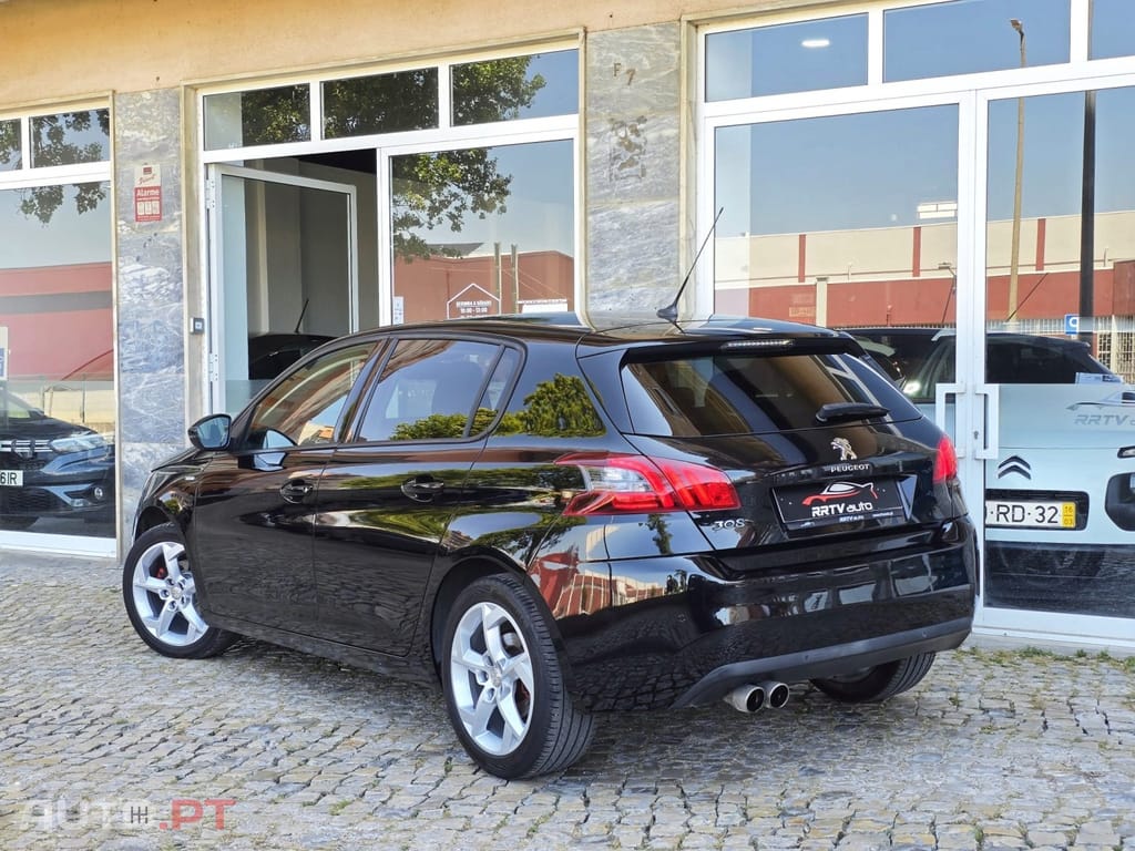 Peugeot 308 1.6 BlueHDi Style J17