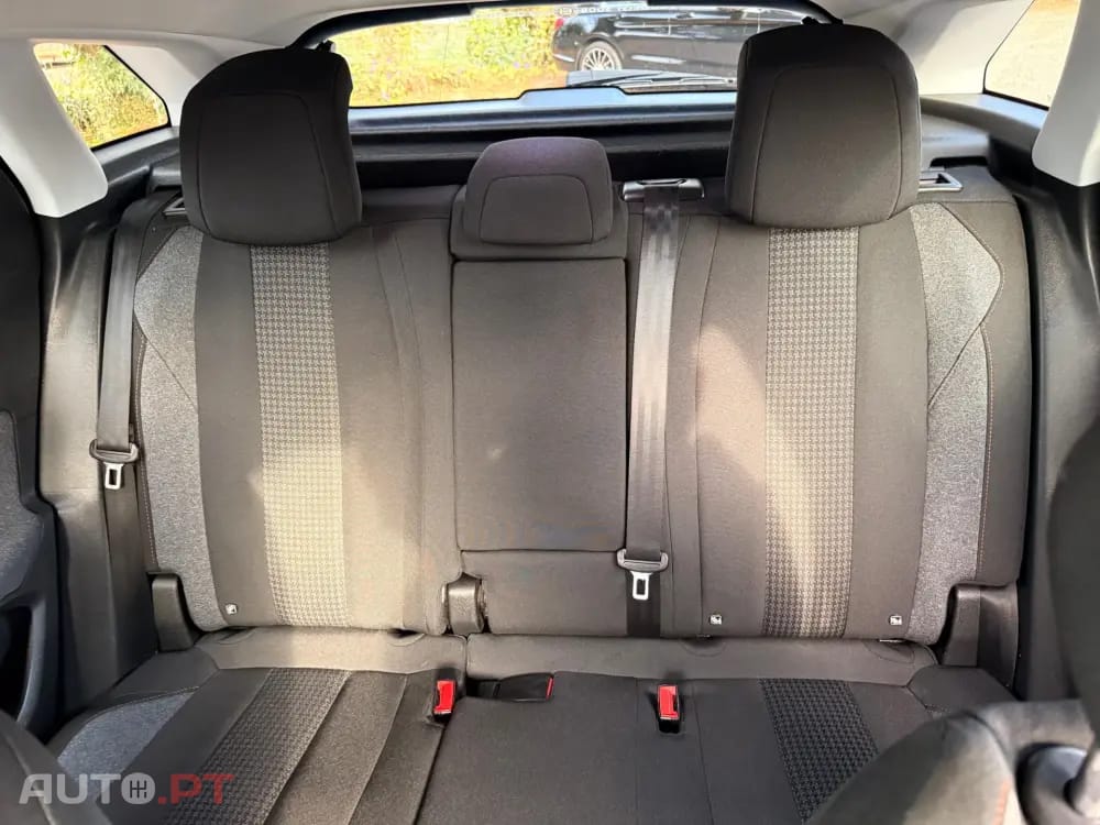 Peugeot 3008 1.6 BlueHDi Allure EAT6