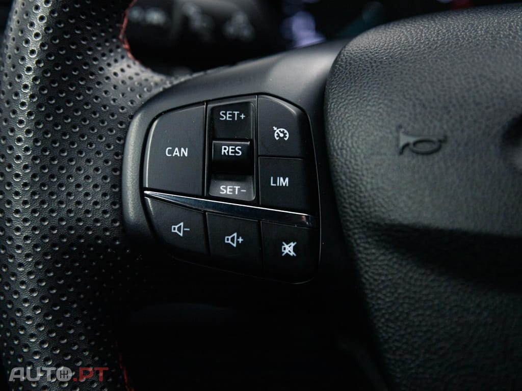 Ford Puma 1.0 EcoBoost MHEV ST-Line