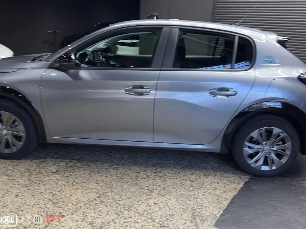 Peugeot E-208 50 kWh Active Pack