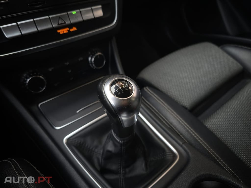 Mercedes-Benz CLA 180 d Shooting Brake