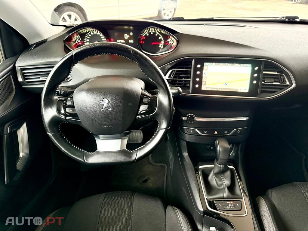 Peugeot 308 Peugeot 308 1.2 e-THP Style