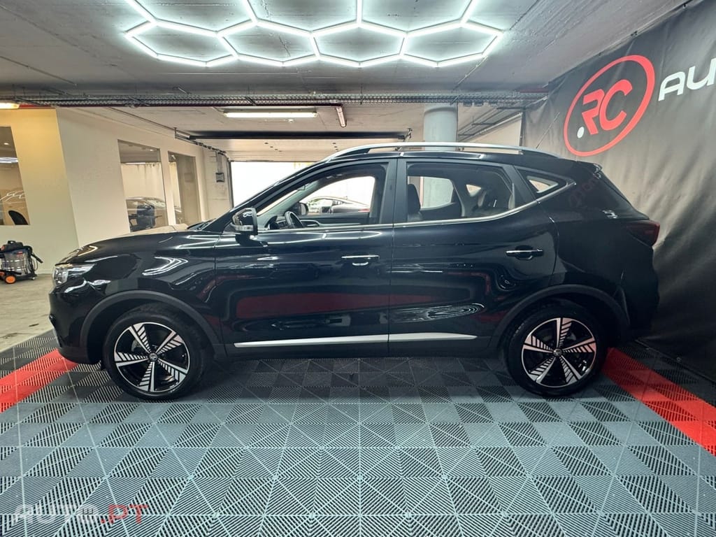 MG ZS 44.5 kWh Luxury