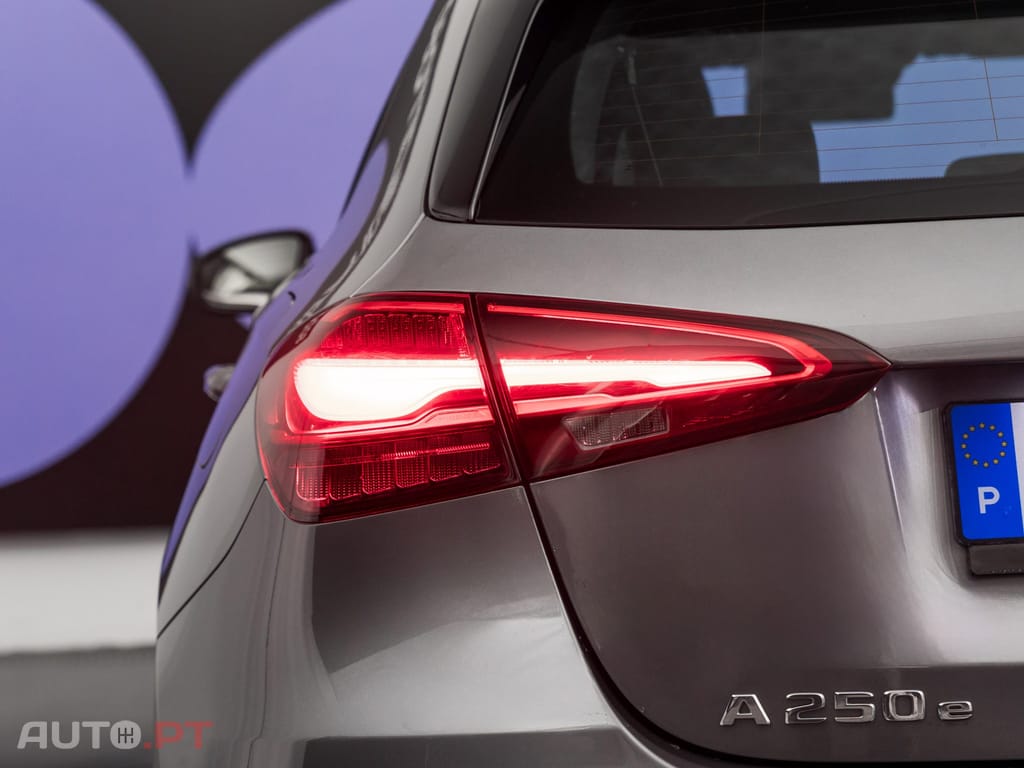 Mercedes-Benz A 250 e Style Plus