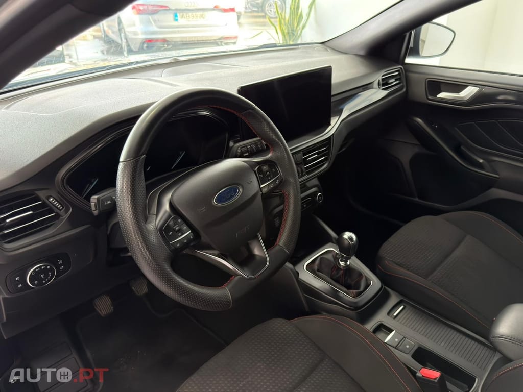 Ford Focus 1.0 EcoBoost ST-Line