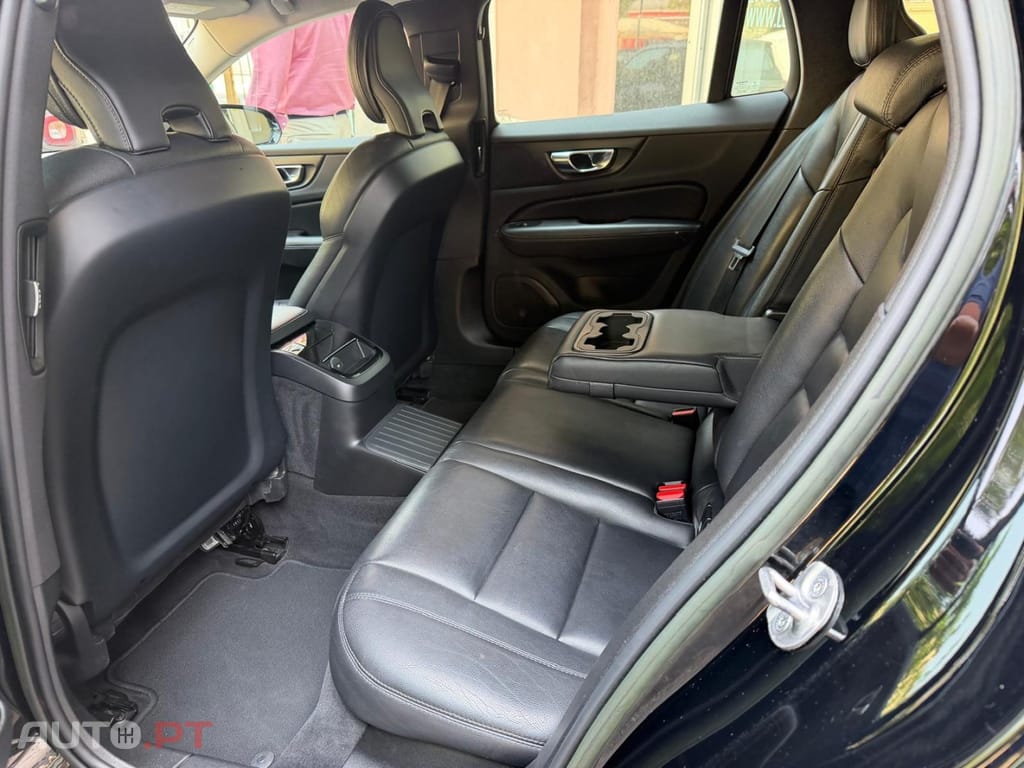 Volvo V60 2.0 T6 AWD TE Inscription Expression