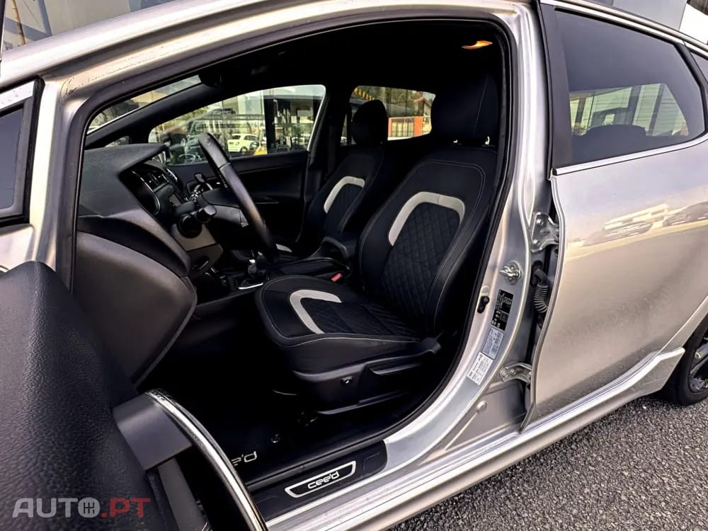 Kia Ceed 1.6 CRDi GT Line