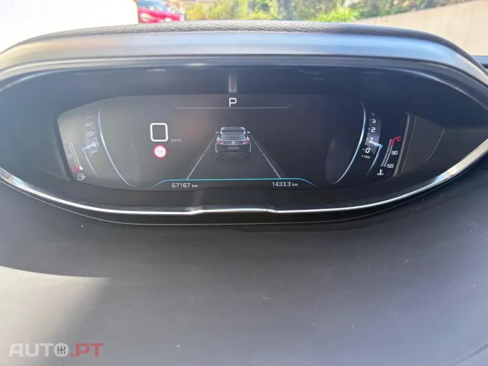 Peugeot 3008 1.2 PureTech Allure EAT8