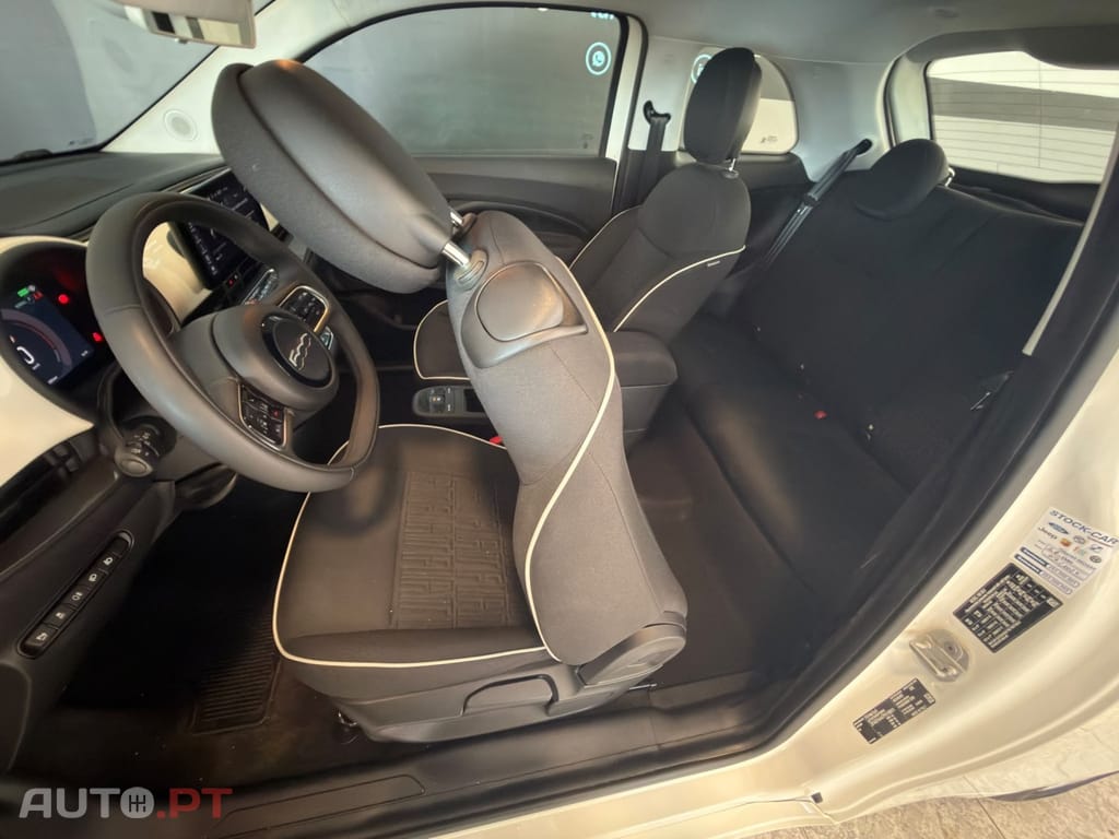 Fiat 500e 42 kWh Icon