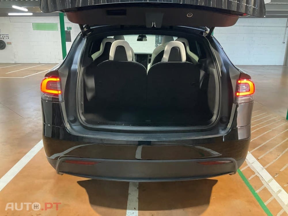 Tesla Model X 100 kWh Long Range Plus AWD