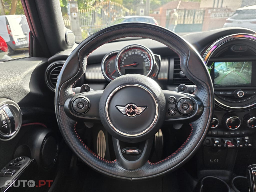 MINI Cooper John Cooper Works Auto Desportiva