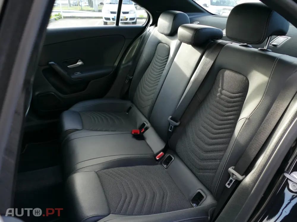 Mercedes-Benz A 250 e Style Plus