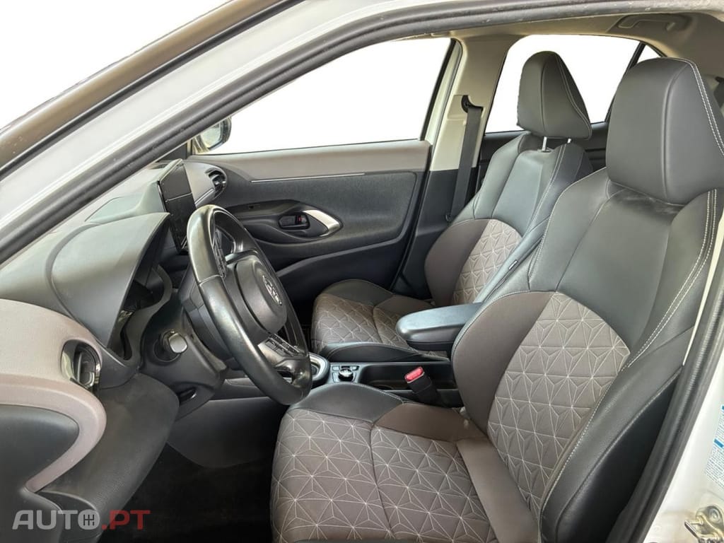 Toyota Yaris Cross Hybrid MY21 Design AWD-i