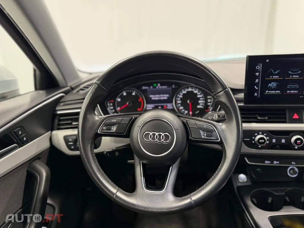 Audi A4 Avant 35 TDI S TRONIC