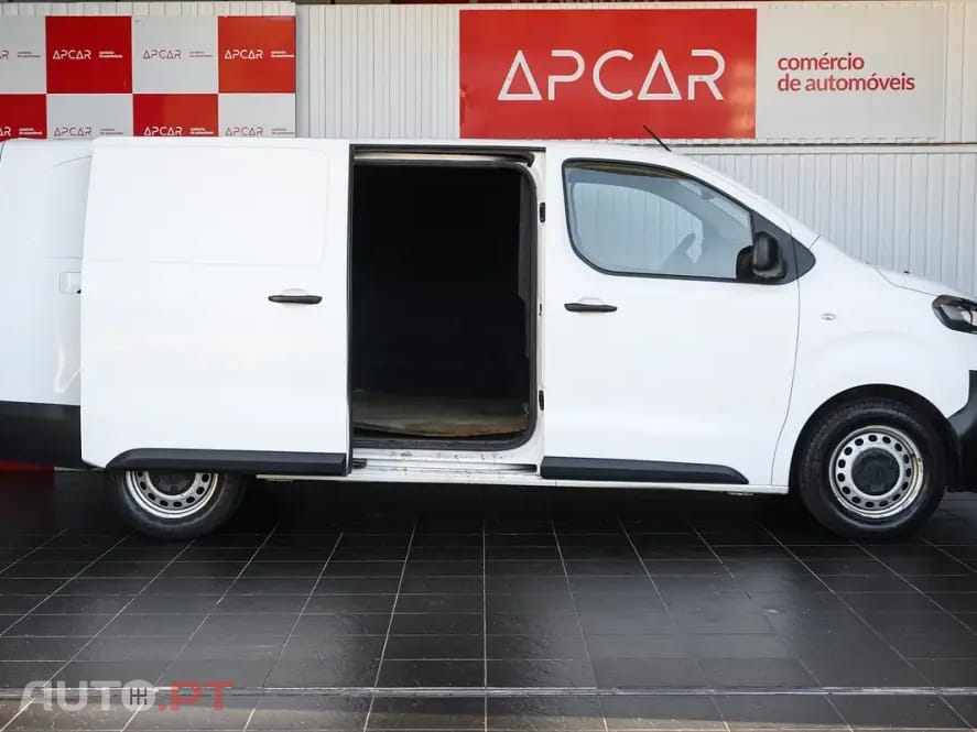 Citroen Jumpy Outro