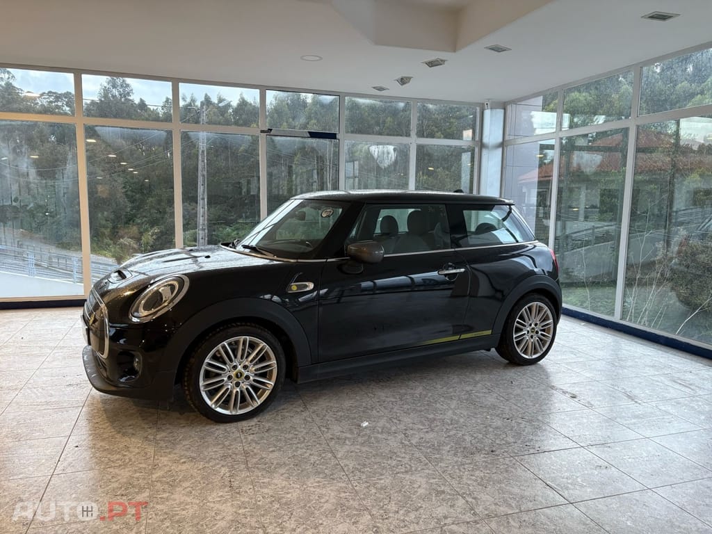 MINI Cooper Cooper SE