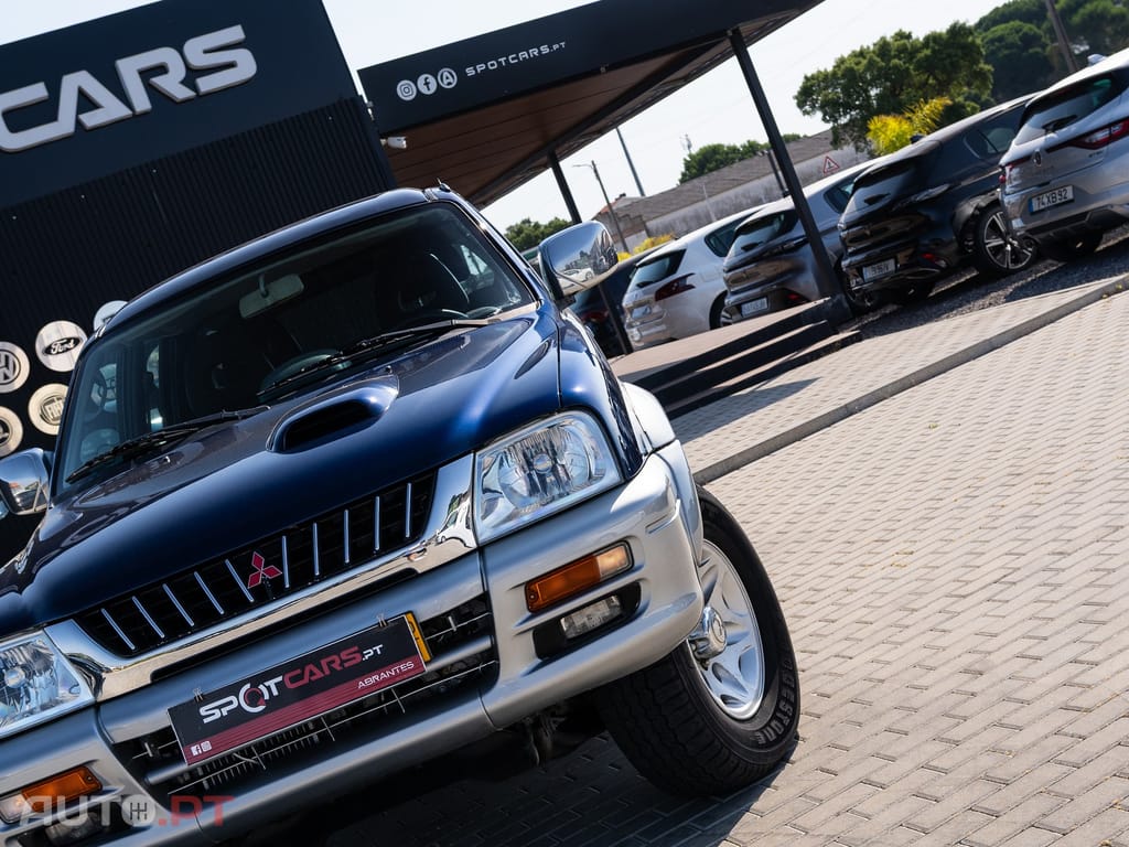 Mitsubishi L200 2.5 TD Strakar Sport CD
