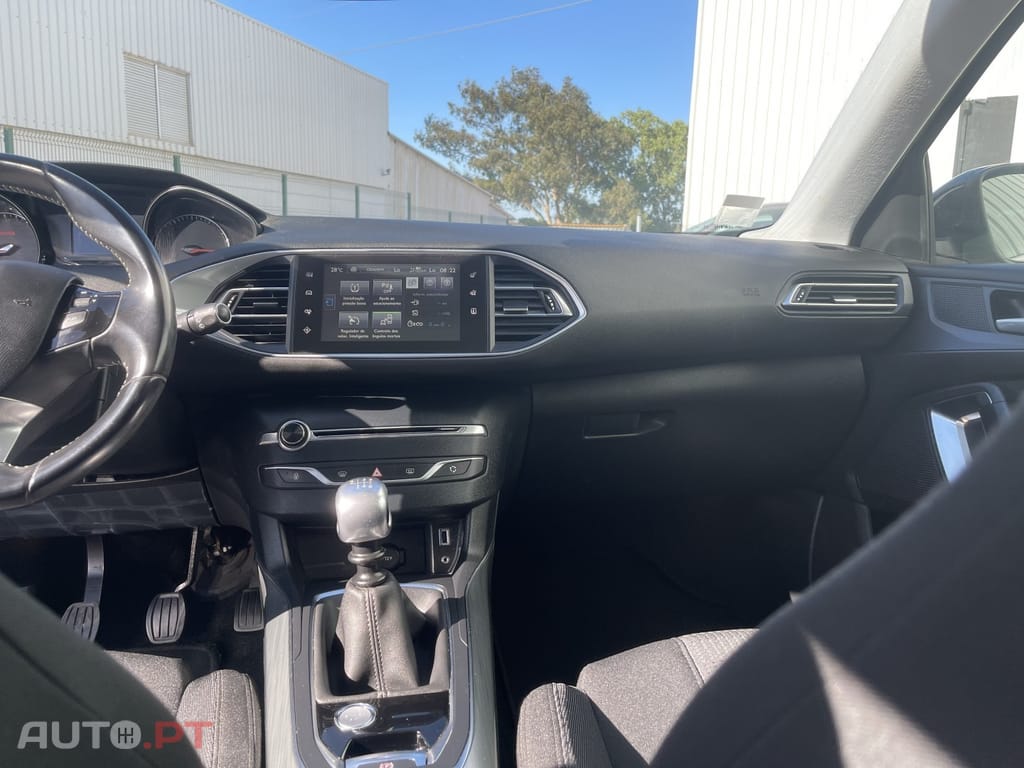 Peugeot 308 1.2 PureTech Allure
