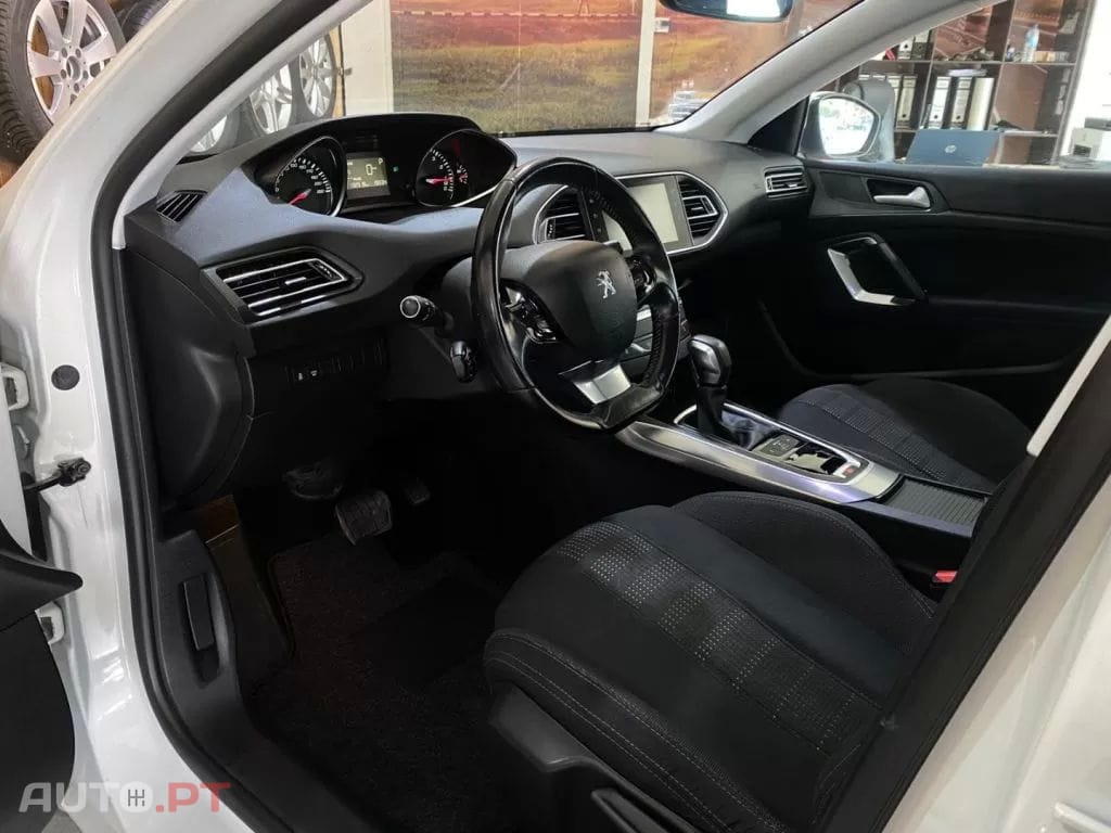 Peugeot 308 1.2 PureTech Style