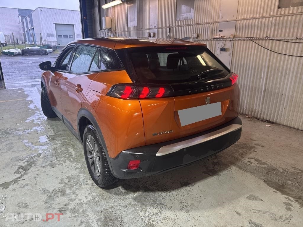 Peugeot E-2008 50 kWh Active Pack